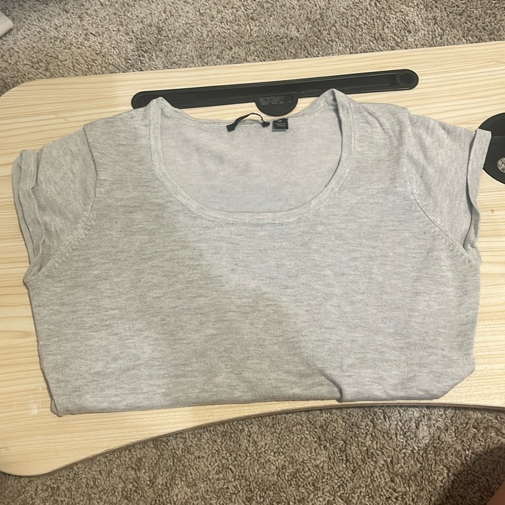 Mosca Gray Top Size M